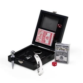 Kit Vinho com Jogo de Baralho Personalizado